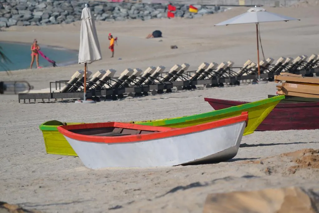 Regent Beach Resort Дубай