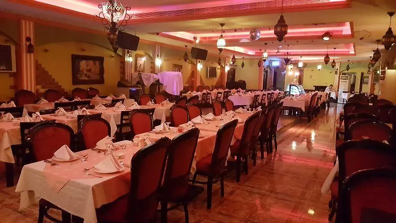 Regent Beach Resort Дубай 2*,