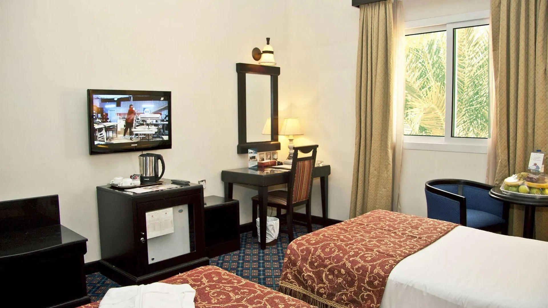 Regent Beach Resort Dubai 2*,